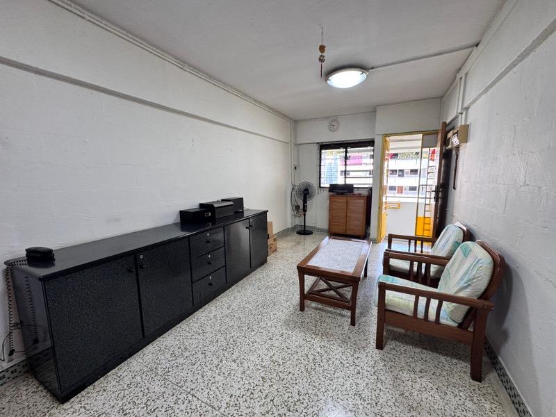 HDB Apartment for Sale, 63 Telok Blangah Heights HDB Apartment For Sale, $450,000, 2 Bed 2 Bath 785 sqft $573.00 psf, SGD 450,000 | 99-year Leasehold