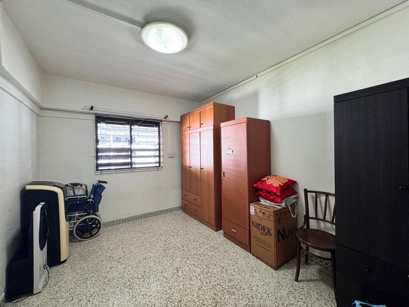 HDB Apartment for Sale, 63 Telok Blangah Heights HDB Apartment For Sale, $450,000, 2 Bed 2 Bath 785 sqft $573.00 psf, SGD 450,000 | 99-year Leasehold