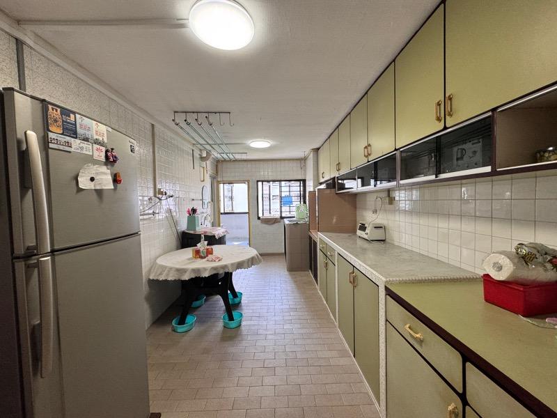 HDB Apartment for Sale, 63 Telok Blangah Heights HDB Apartment For Sale, $450,000, 2 Bed 2 Bath 785 sqft $573.00 psf, SGD 450,000 | 99-year Leasehold