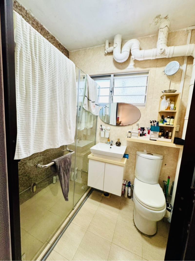 672 Jalan Damai HDB Apartment For Sale, $980,000, 4 Bed 2 Bath 1,431 sqft $685.00 psf