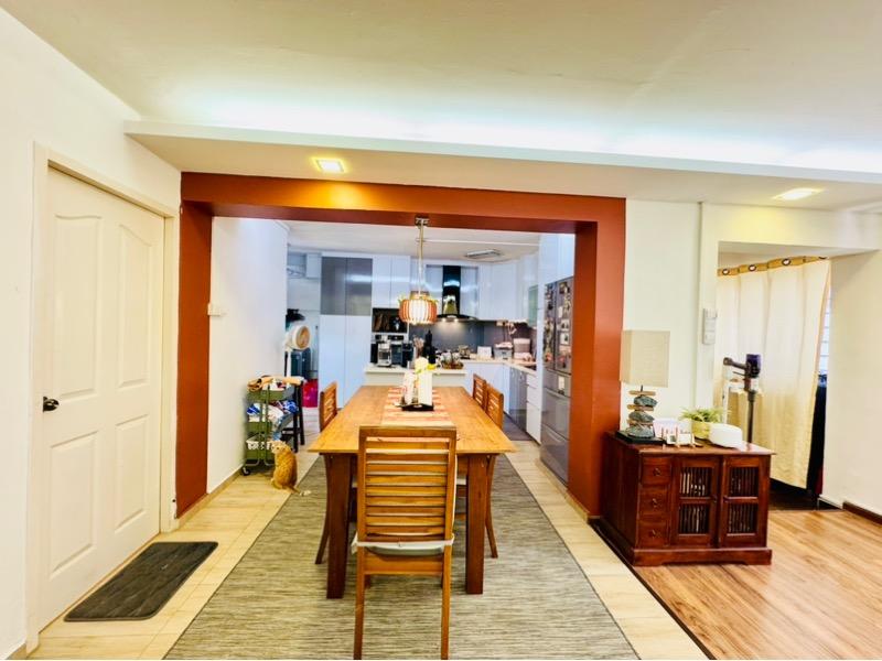 672 Jalan Damai HDB Apartment For Sale, $980,000, 4 Bed 2 Bath 1,431 sqft $685.00 psf