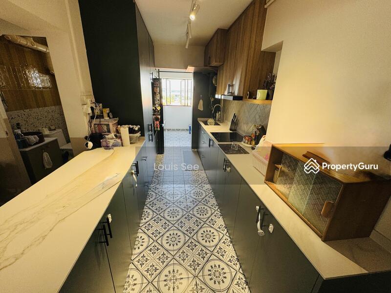 HDB Flat for Sale, 257 Serangoon Central Drive, SGD 1,150,000 | 99-year lease