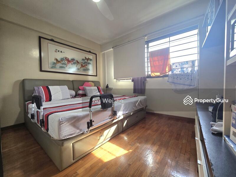 HDB Flat for Sale, 637 Choa Chu Kang North 6, SGD 900,000