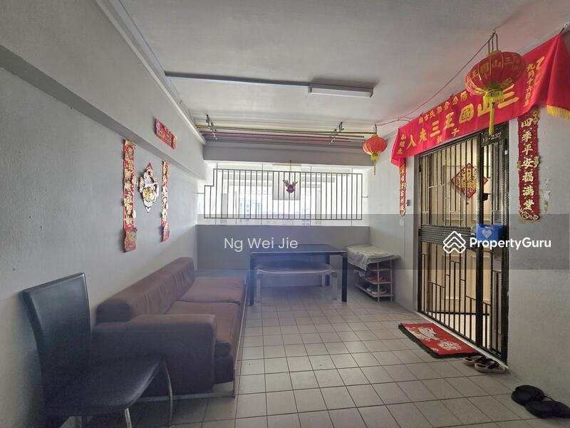 HDB Flat for Sale, 637 Choa Chu Kang North 6, SGD 900,000