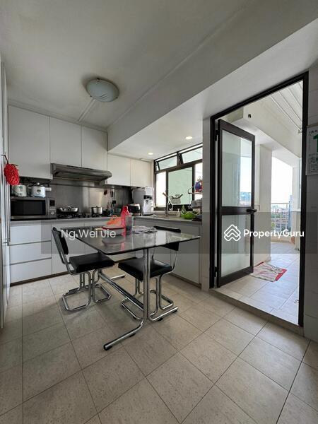 HDB Flat for Sale, 637 Choa Chu Kang North 6, SGD 900,000