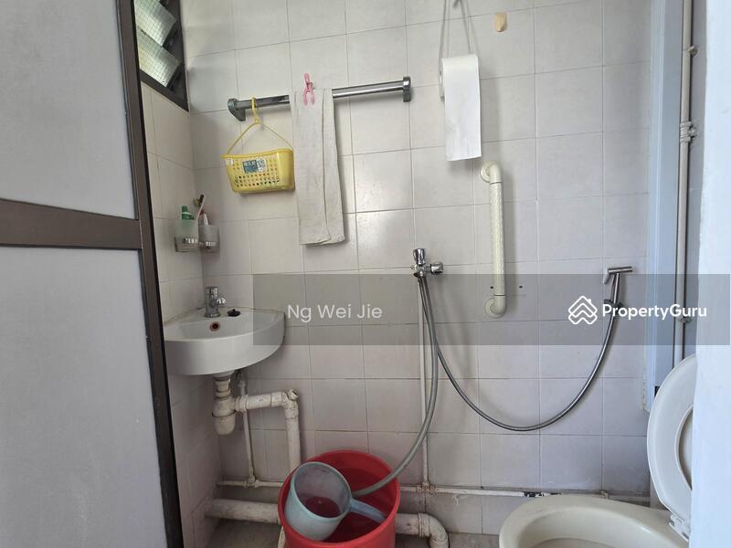 HDB Flat for Sale, 637 Choa Chu Kang North 6, SGD 900,000