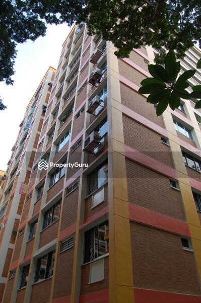 HDB Flat for Sale, 861A Tampines Avenue 5, SGD 700,000 | 99-year lease