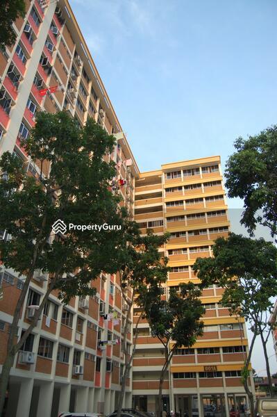 HDB Flat for Sale, 861A Tampines Avenue 5, SGD 700,000 | 99-year lease