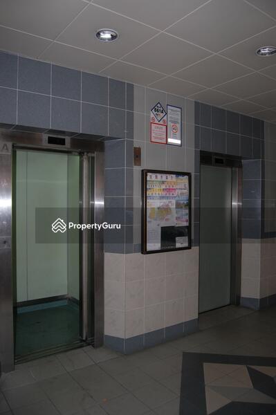 HDB Flat for Sale, 861A Tampines Avenue 5, SGD 700,000 | 99-year lease