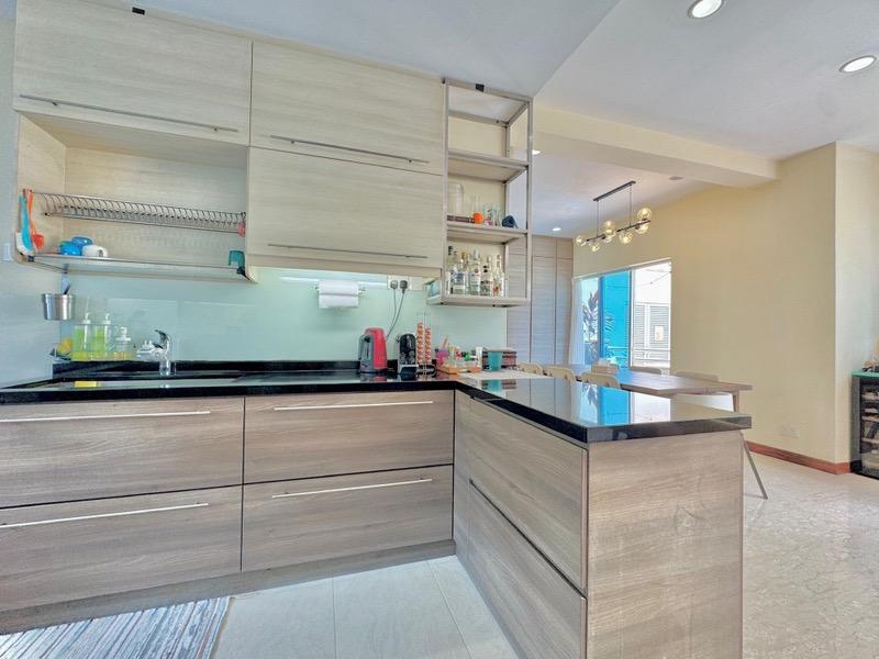 Apartment for Sale, Seaview Point Apartment For Sale, $3,080,000, 3 Bed 3 Bath 1,389 sqft $2,217.00 psf, SGD 3,080,000 | Freehold