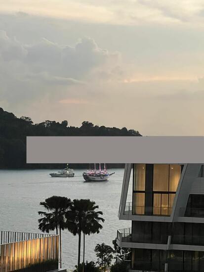 Prop-GPT: Condominium: D04  The Reef at King's Dock