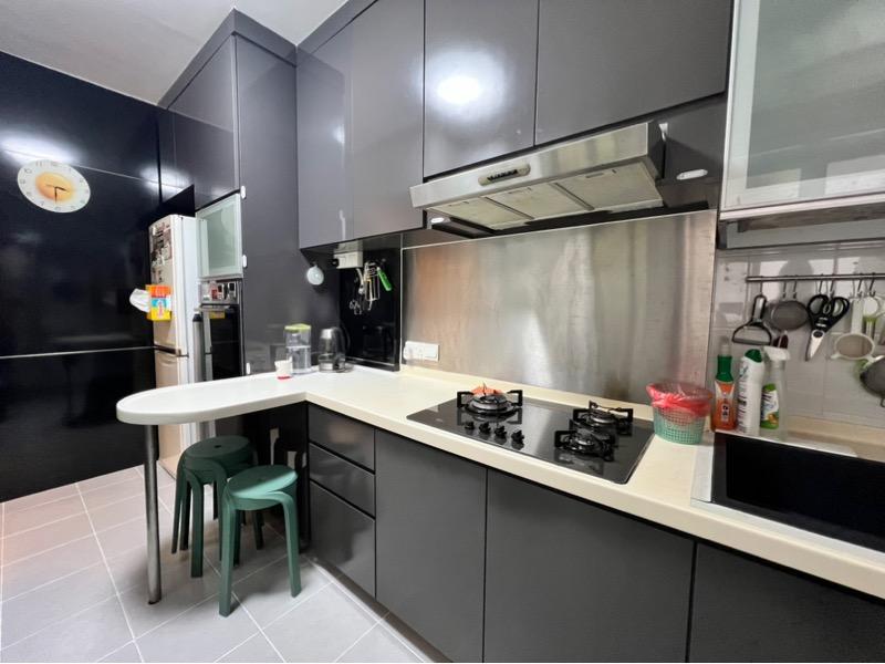 79D Toa Payoh Central HDB Apartment For Sale, $950,000, 3 Bed 2 Bath 979 sqft $970.00 psf