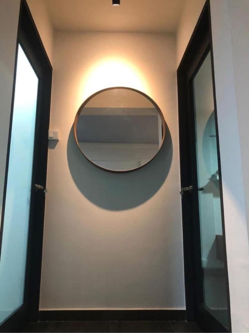 HDB Apartment for Sale, 484 Jurong West Avenue 1 HDB Apartment For Sale, $380,000, 2 Bed 2 Bath 721 sqft $527.00 psf, SGD 380,000 | 99-year Leasehold
