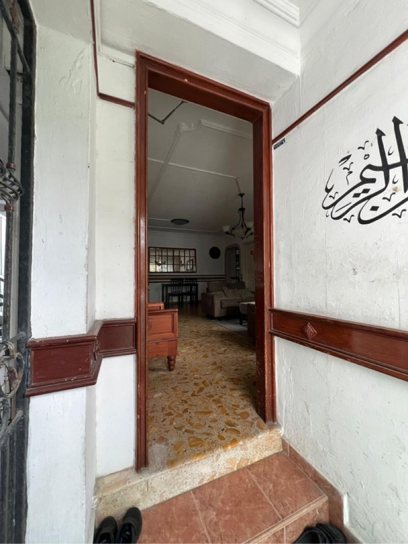 Prop-GPT: HDB Apartment: D18  282 Tampines Street 22