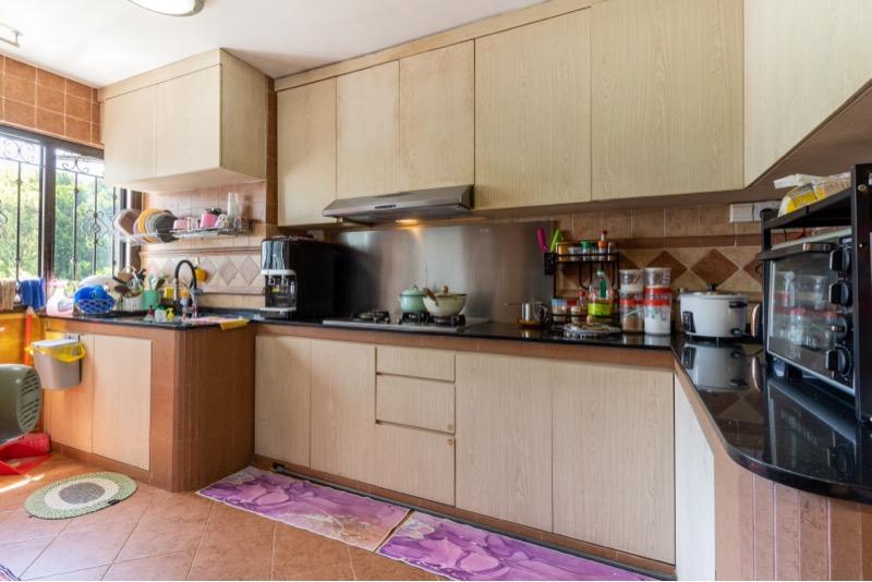 910 Jurong West Street 91 HDB Apartment For Sale, $725,000, 4 Bed 3 Bath 1,560 sqft $465.00 psf