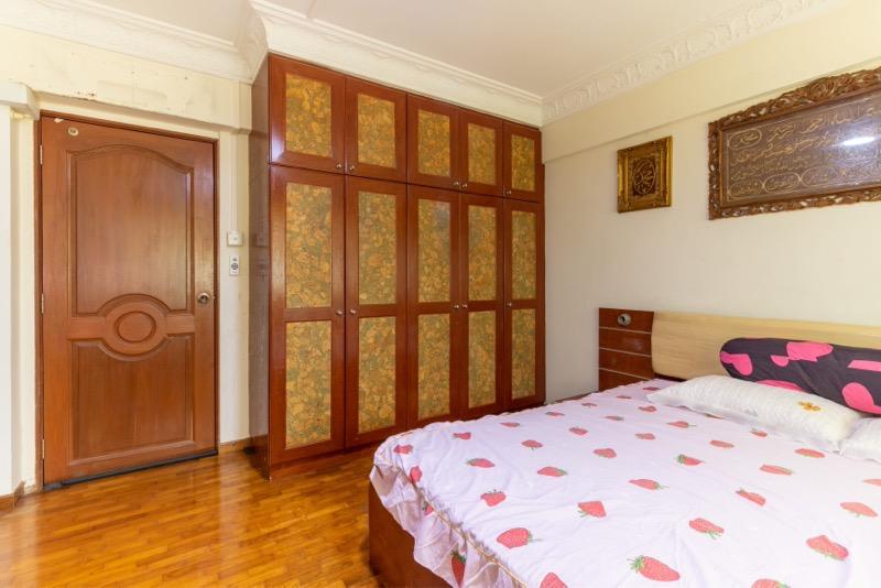 910 Jurong West Street 91 HDB Apartment For Sale, $725,000, 4 Bed 3 Bath 1,560 sqft $465.00 psf