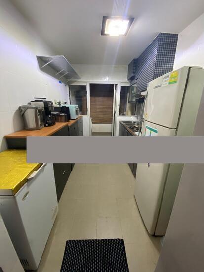 665A Punggol Drive HDB Apartment For Sale, $650,000, 3 Bed 2 Bath 1,001 sqft $649.00 psf