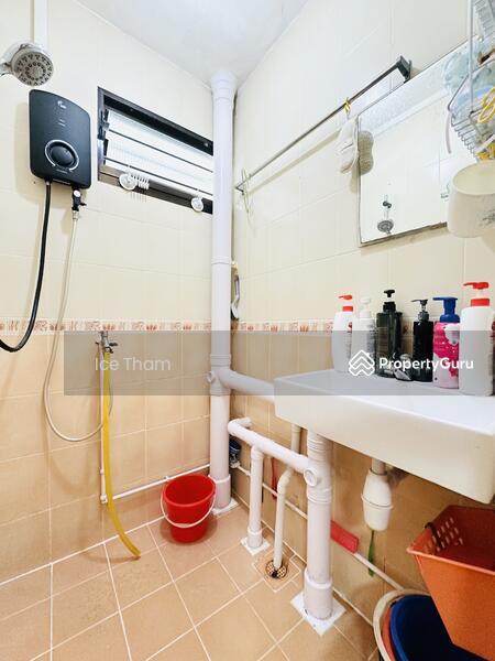 HDB Flat for Sale, 233 Lorong 8 Toa Payoh, SGD 399,999 | 99-year lease
