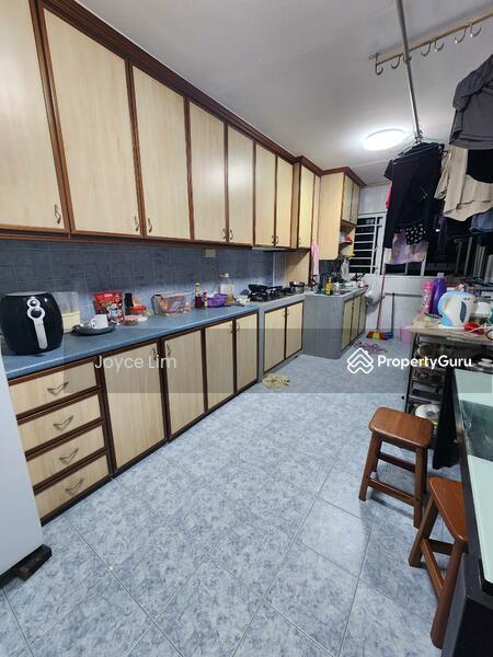 HDB Flat for Sale, 131 Yishun Street 11, SGD 465,000 | 99-year lease