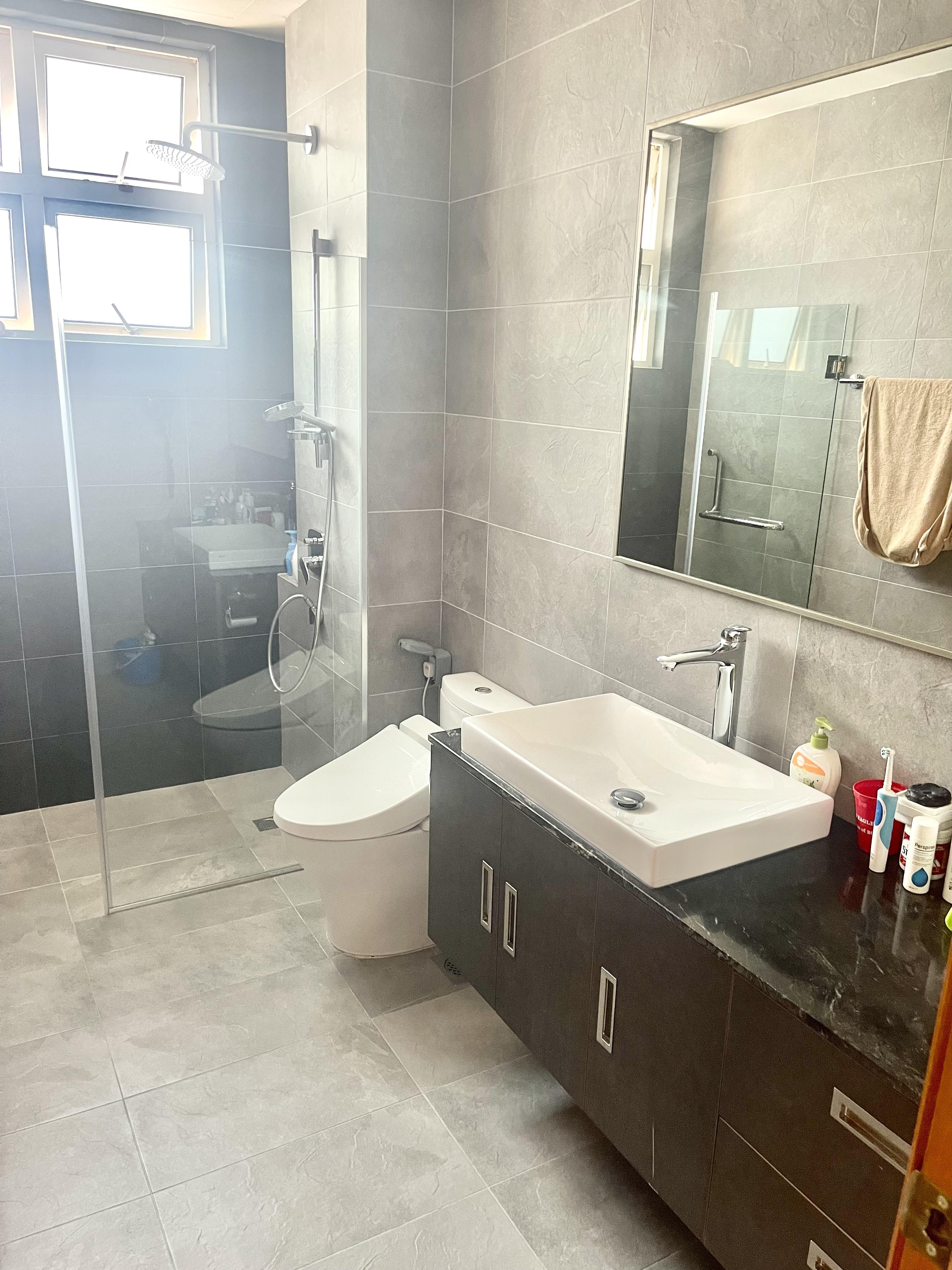 Semi-Detached for Sale, Beautiful huge 3 sty semi-d with wide frontage, SGD 7,500,000 | Freehold