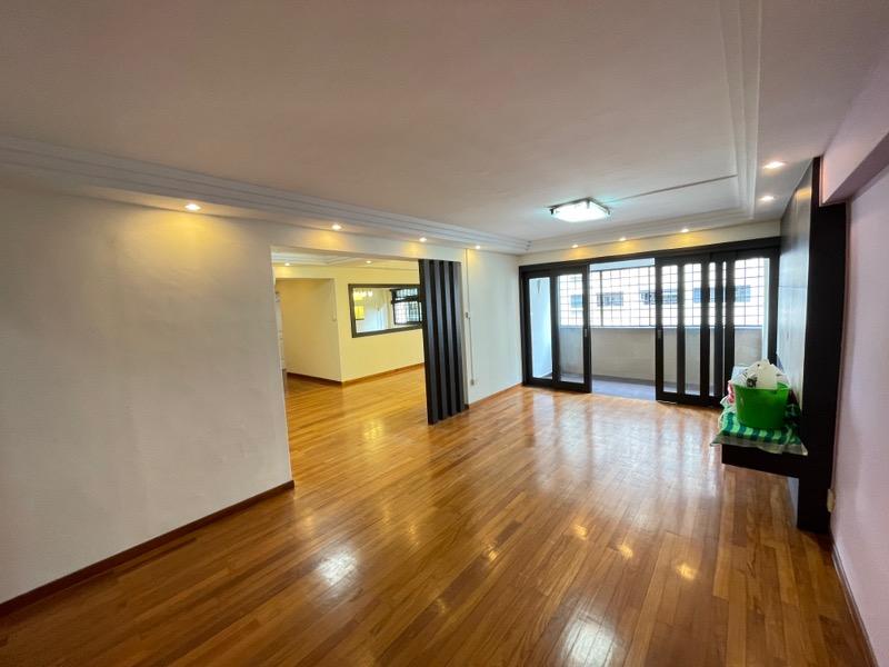 HDB Apartment for Sale, 544 Serangoon North Avenue 3 HDB Apartment For Sale, $1,100,000, 4 Bed 2 Bath 139 sqft $7,914.00 psf, SGD 1,100,000 | 99-year Leasehold