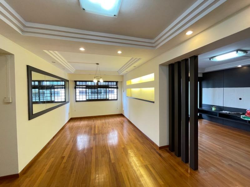 HDB Apartment for Sale, 544 Serangoon North Avenue 3 HDB Apartment For Sale, $1,100,000, 4 Bed 2 Bath 139 sqft $7,914.00 psf, SGD 1,100,000 | 99-year Leasehold