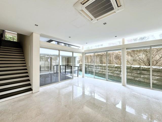 Prop-GPT: Detached: D11  Barker Road