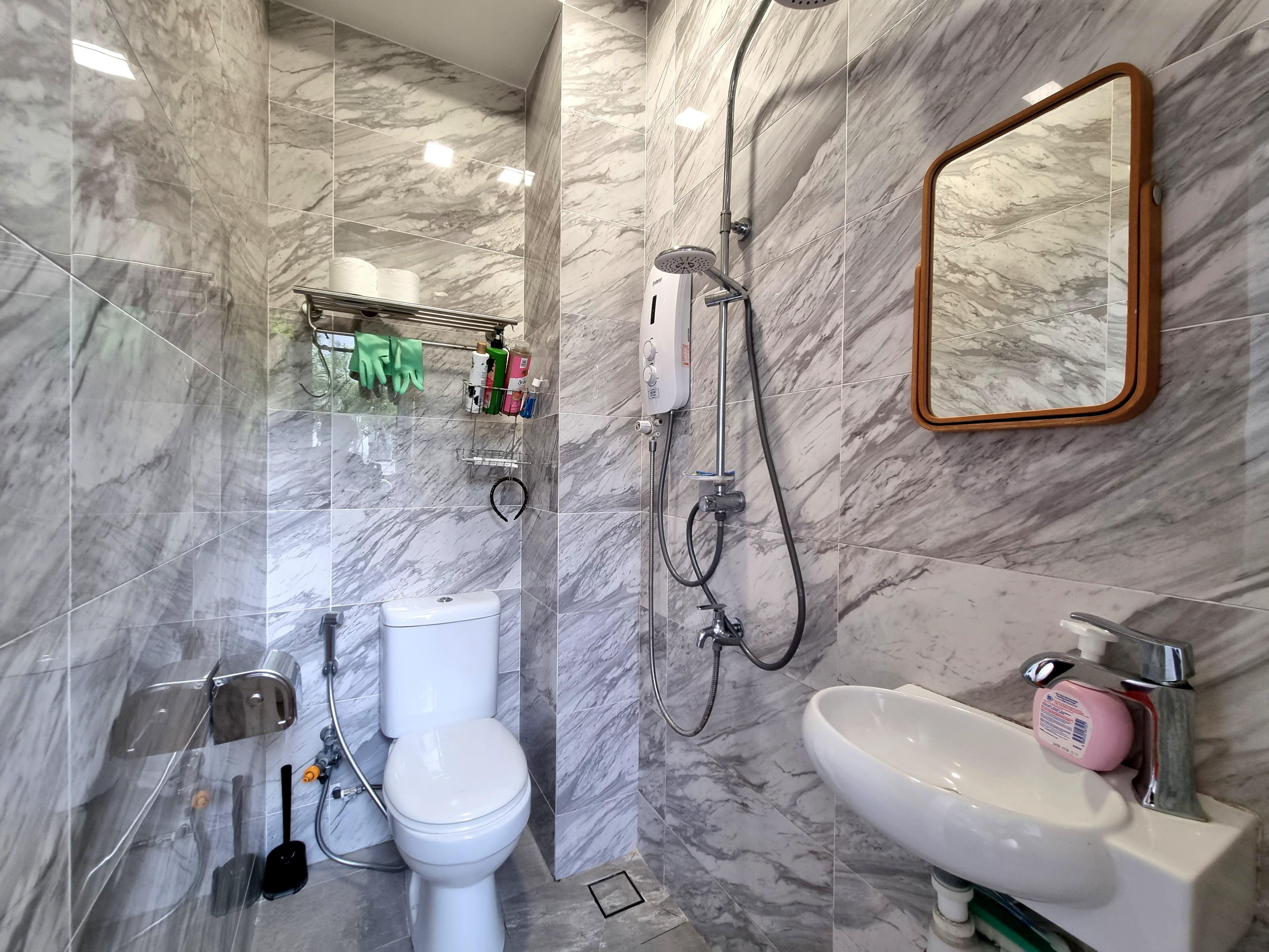 Condominium for Sale, Villa Azura, SGD 2,650,000 | Freehold