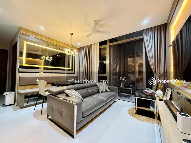 Prop-GPT: Apartment: D19  The Bently Residences@Kovan