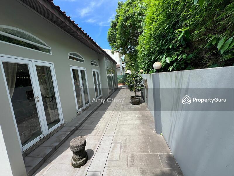 Detached for Sale, Lovely Modern 2 Storey Detached with Patio, Pool and Private Garden, SGD 16,800,000 | Freehold