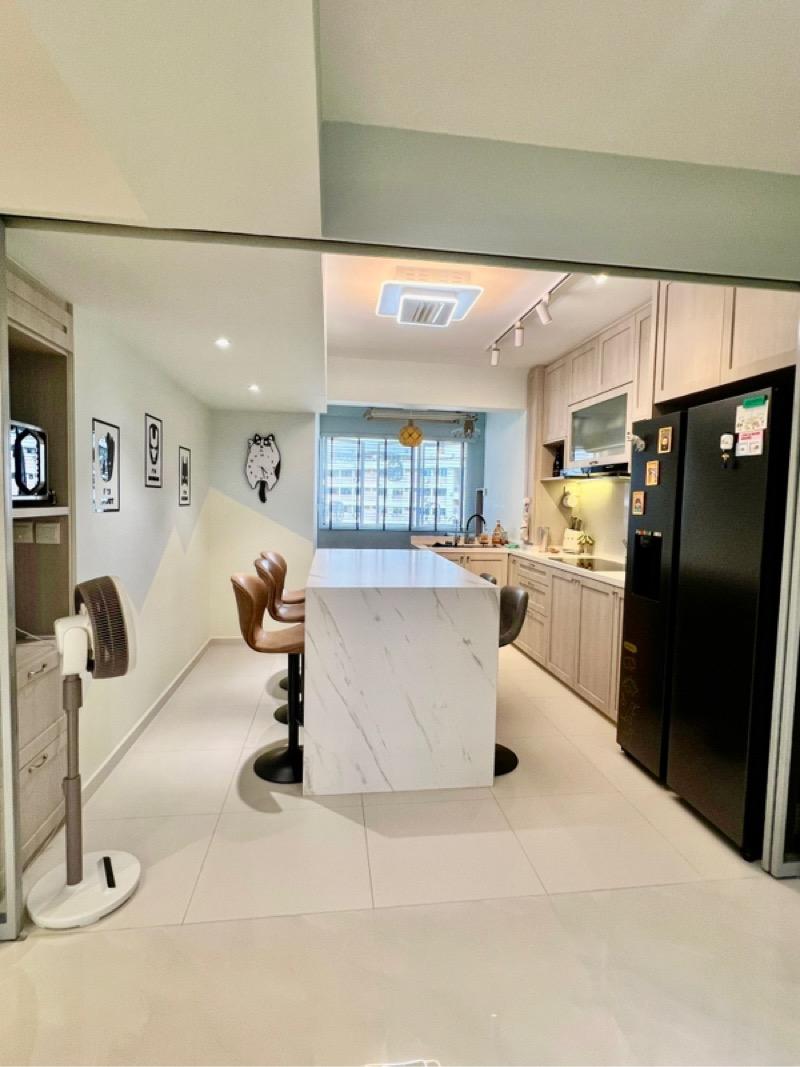 HDB Apartment for Sale, 410 Serangoon Central HDB Apartment For Sale, $866,000, 3 Bed 2 Bath 1,001 sqft $865.00 psf, SGD 866,000 | 99-year Leasehold