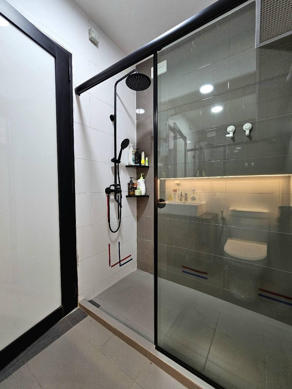 HDB Apartment for Sale, 479B Yishun Street 42 HDB Apartment For Sale, $638,000, 3 Bed 2 Bath 1,001 sqft $637.00 psf, SGD 638,000 | 99-year Leasehold