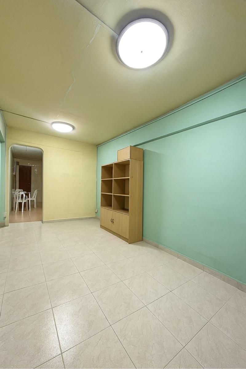 Prop-GPT: HDB Apartment: D05  602 Clementi West Street 1