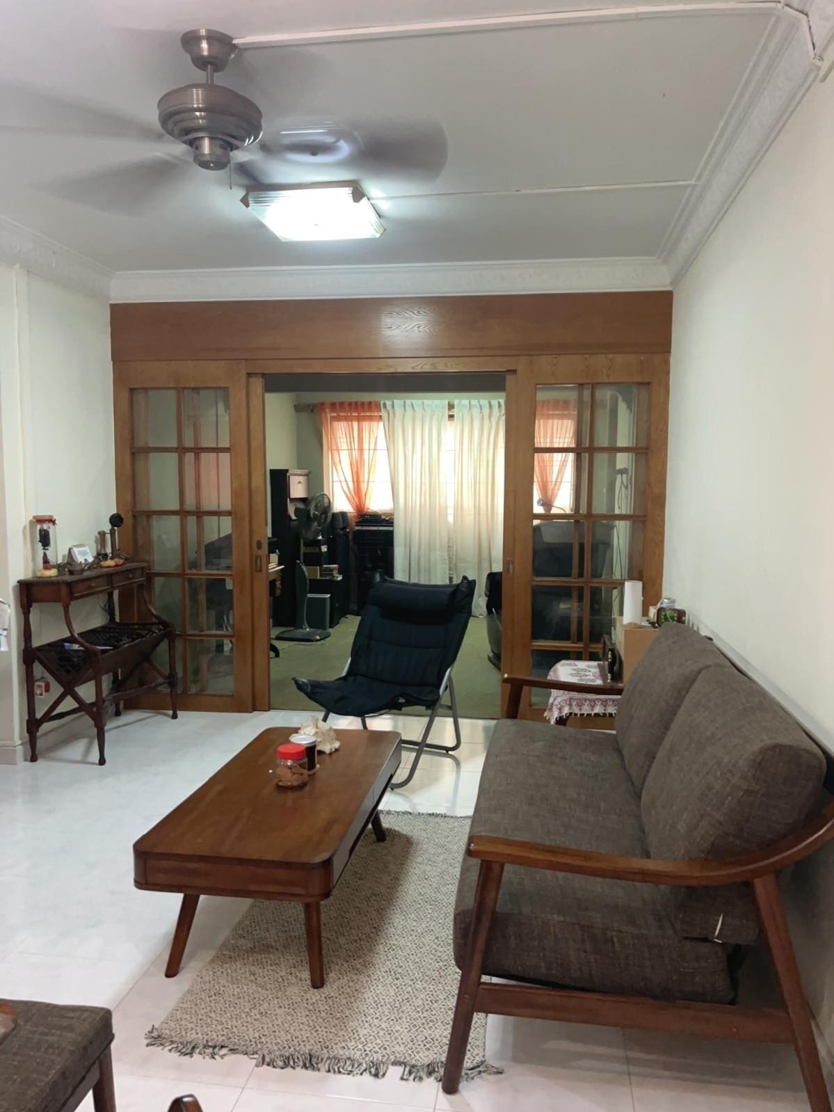 Prop-GPT: HDB Apartment: D25  360 Woodlands Avenue 5