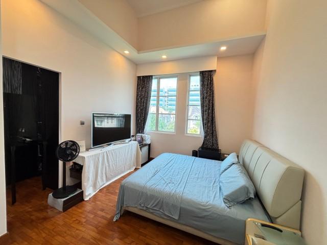 Semi-Detached for Sale, Burgundy Hill Semi-Detached House For Sale, $3,300,000, 5 Bed 4 Bath 3,100 sqft $1,460.00 psf, SGD 3,300,000 | 99-year Leasehold
