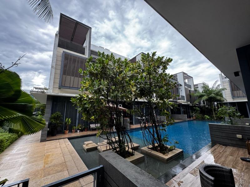 Prop-GPT: Cluster House: D28  156 Sunrise Terrace