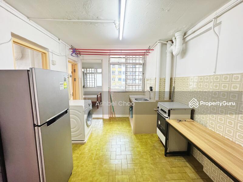 HDB Flat for Sale, 3 Ghim Moh Road, SGD 400,000 | 99-year lease