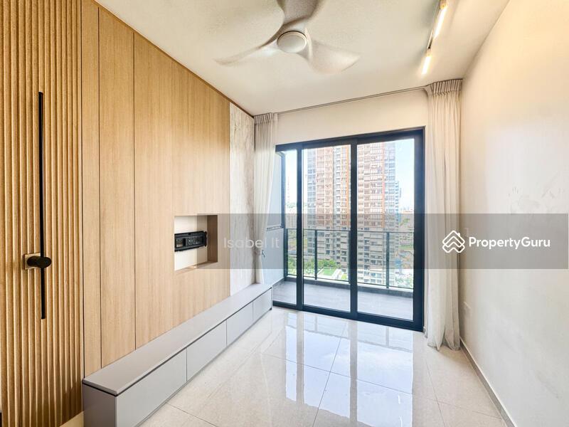 Prop-GPT: Condominium: D23 Hillview Midwood