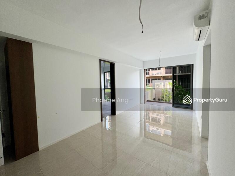 Prop-GPT: Condominium: D27 Yishun The Watergardens at Canberra