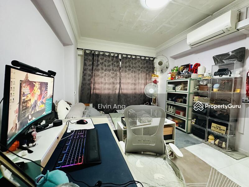 252 Compassvale Street