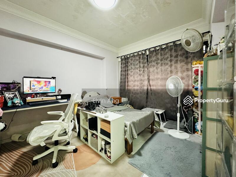 252 Compassvale Street