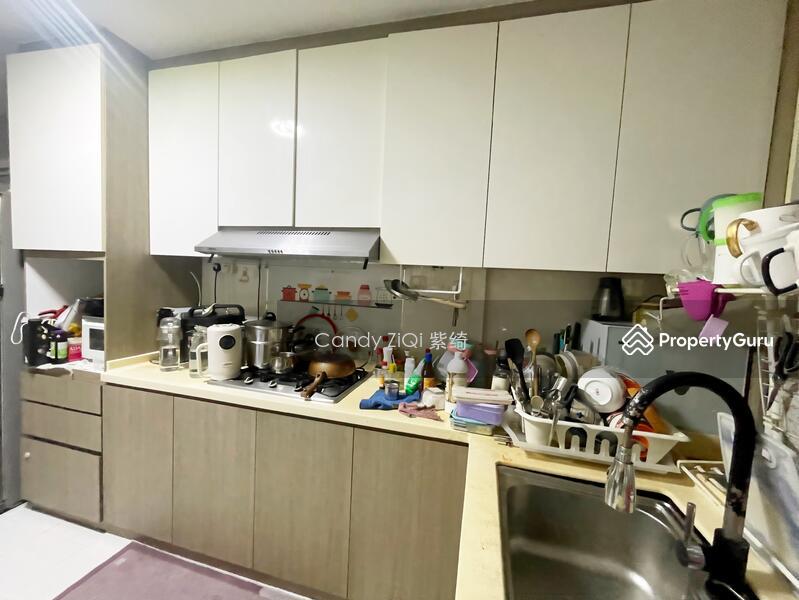 Prop-GPT: HDB Flat: D27 Yishun 721 Yishun Street 71