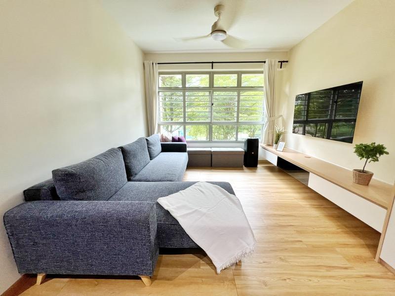 Prop-GPT: HDB Apartment: D18  494J Tampines Street 45