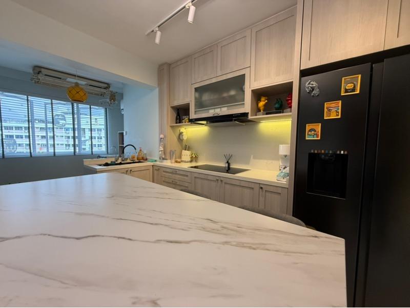 HDB Apartment for Sale, 410 Serangoon Central HDB Apartment For Sale, $866,000, 3 Bed 2 Bath 1,001 sqft $865.00 psf, SGD 866,000 | 99-year Leasehold
