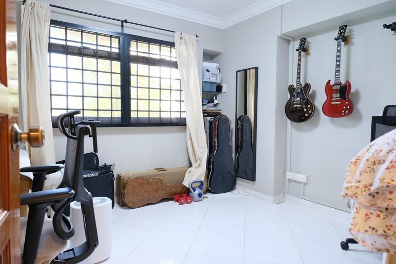 291A Bukit Batok Street 24 HDB Apartment For Sale, $599,000, 3 Bed 2 Bath 1,119 sqft $535.00 psf