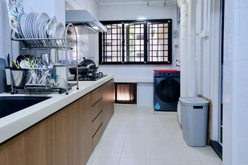 291A Bukit Batok Street 24 HDB Apartment For Sale, $599,000, 3 Bed 2 Bath 1,119 sqft $535.00 psf