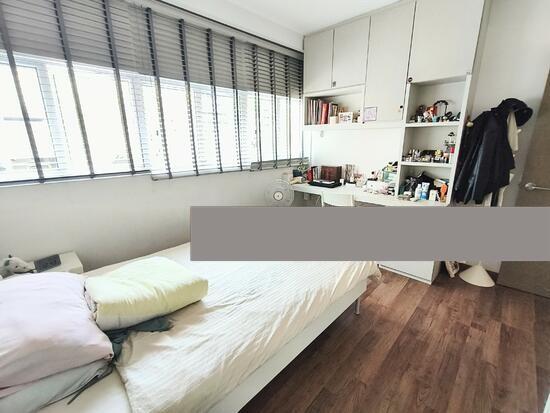 HDB Apartment for Sale, 77 Marine Drive HDB Apartment For Sale, $930,000, 3 Bed 2 Bath 1,292 sqft $720.00 psf, SGD 930,000 | 99-year Leasehold