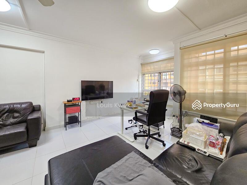 HDB Flat for Sale, 842G Tampines Street 82, SGD 900,000 | 99-year lease