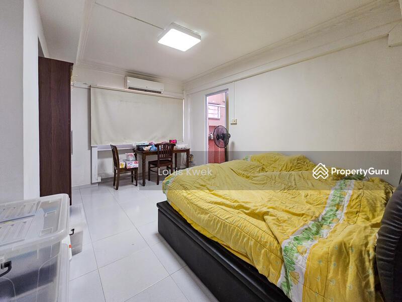 HDB Flat for Sale, 842G Tampines Street 82, SGD 900,000 | 99-year lease