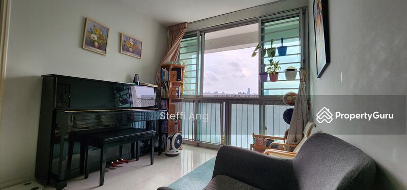 HDB Flat for Sale: D04, 090039